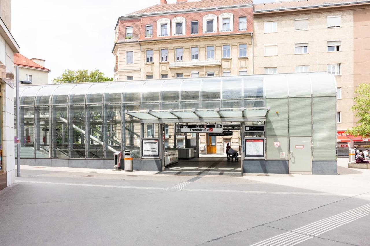 Kingsize Central Station Residence Wien Exteriör bild